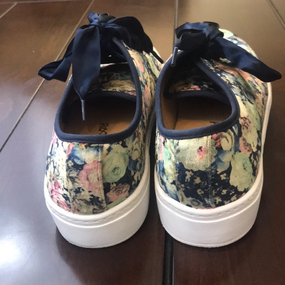 Josi Lace - Up Sneakers - Picture 3 of 5